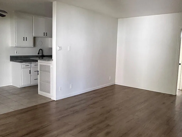 405 N Marengo Ave #9 — Photo 13