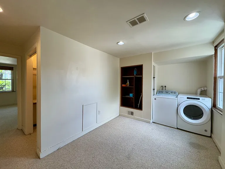 331 S Ann St — Photo 18