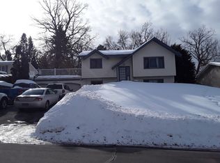 1264 Hathaway Ln NE, Fridley, MN 55432