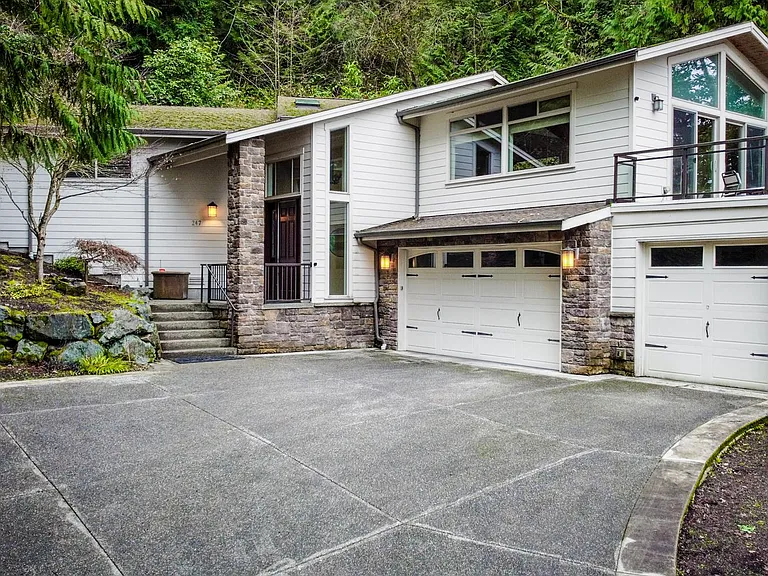 247 W Lake Sammamish Pkwy SE — Photo 35