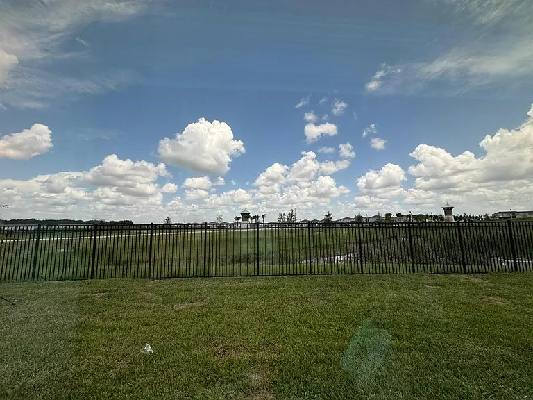 32040 Griffin Sands Ln — Photo 26