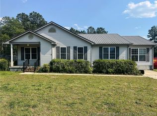 6389 Waldos Beach Rd, Fayetteville, NC 28306