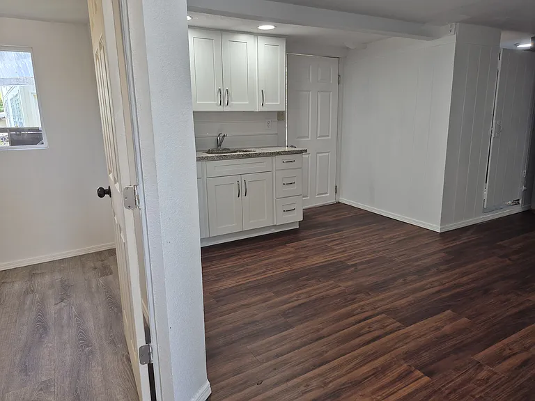 1234 Saint Louis Dr — Photo 2