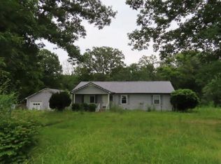 150 Stewart Rd, Smithville, TN 37166