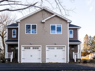 402-404 Springfield St, Agawam, MA 01001