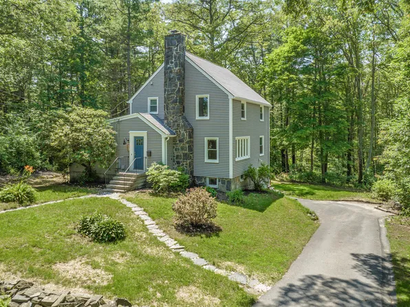 32 Rocky Hill Road, Cape Elizabeth, ME 04107