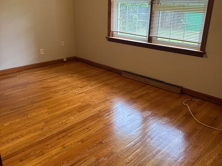 242 Royce Dr — Photo 11