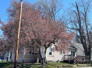 200 Monroe Ave, Charleston, IL 61920