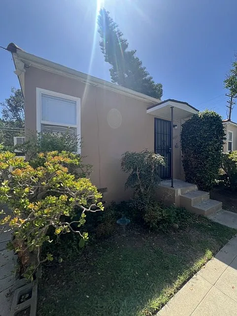 1 bed, $2,095 — Photo 1