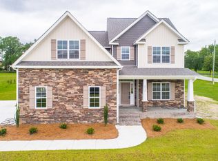 2737 Cox Farm Rd, Greenville, NC 27858