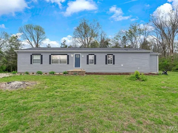 4267 Lakeview Dr, Hillsboro, MO 63050