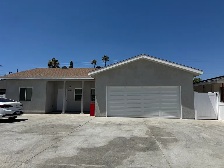 2822 Wall Ave — Photo 3