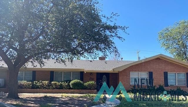 1st image of 109 E Baja Dr