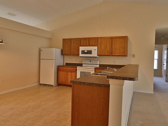 5th image of 1386 Fallwood Dr