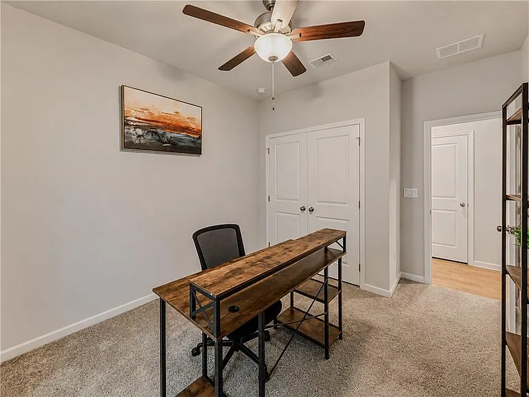45 Woodford Dr — Photo 15