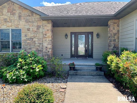 2nd image of 462 Majestic Oak Dr