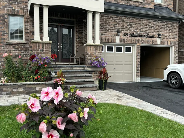 50 Barchard St, Clarington, ON L1B 0K8