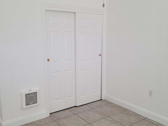 2nd image of 1215 Grove St