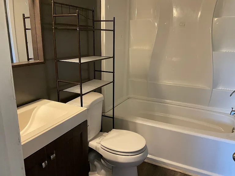 303 S Willow Ln — Photo 11