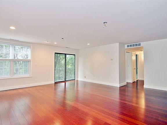 Living Room w/ sliding door to deck