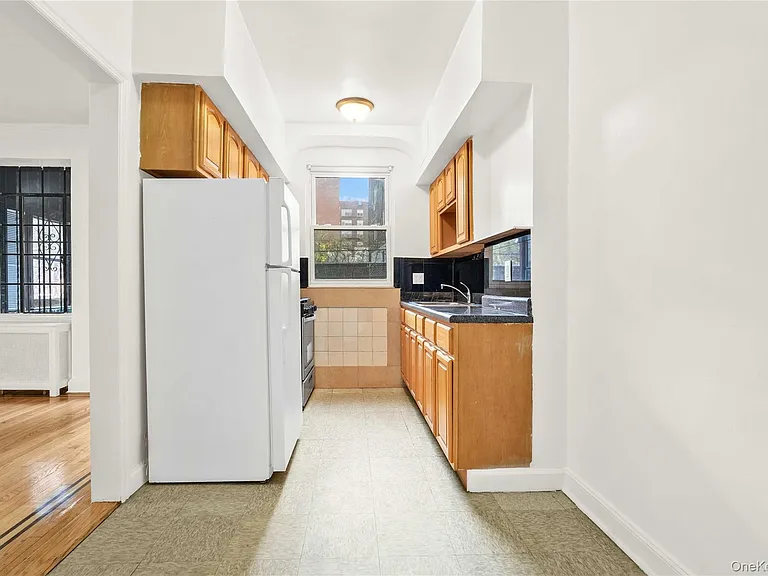 3319 143rd St — Photo 13