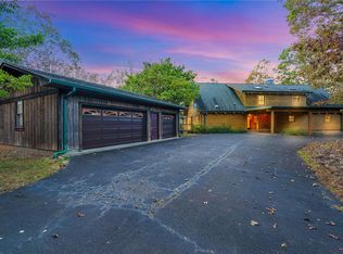 19 Matthews Creek Ln, Cleveland, SC 29635