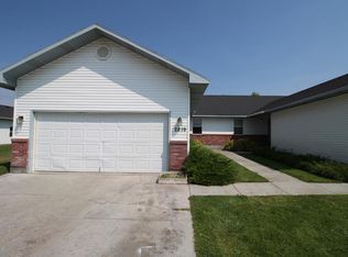 2819 E Chasewood Dr, Ammon, ID 83406