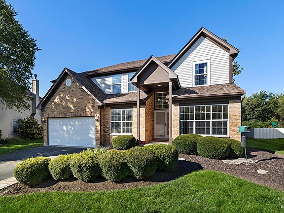 3rd image of 412 Reserve Dr