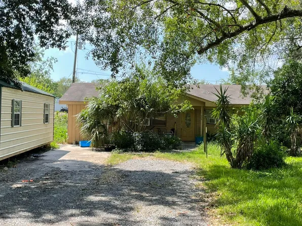 1909 24th St, Pascagoula, MS 39581