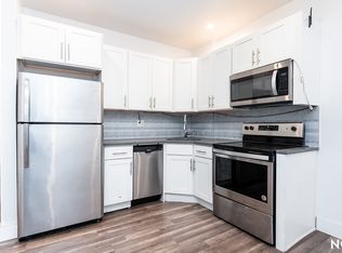 501 Lafayette Ave APT 1B, Brooklyn, NY 11205