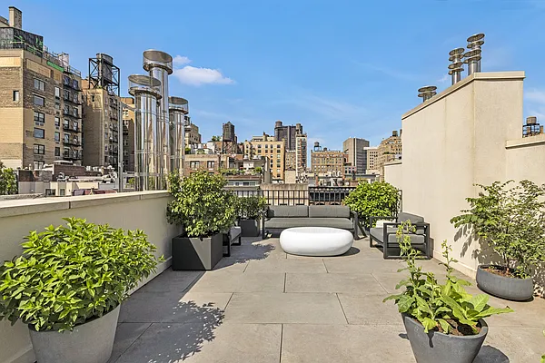 Sold by Kleier Residential | media 9