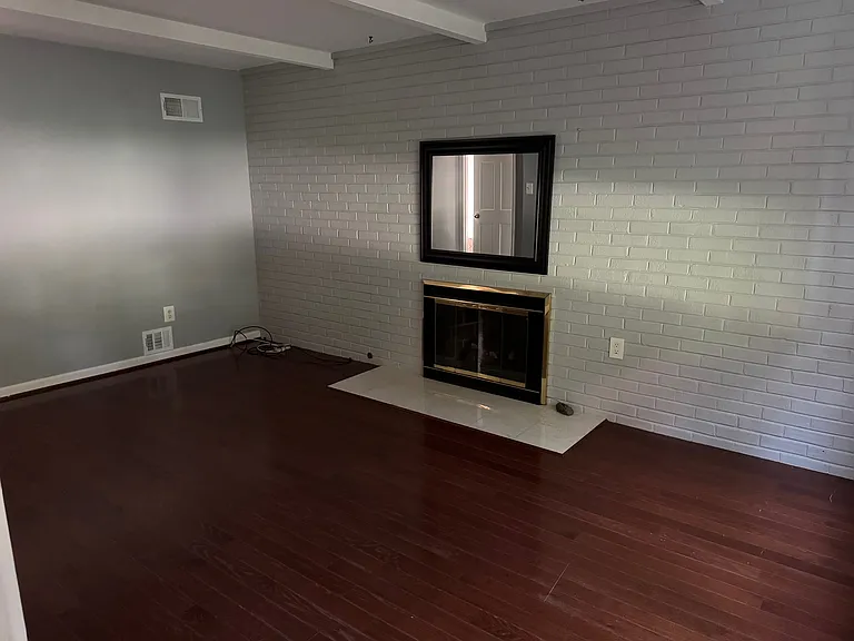 2428 Drexel St — Photo 32
