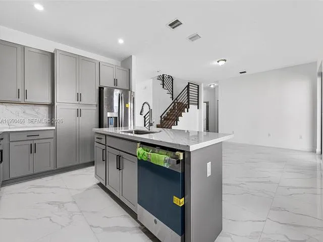 15441 SW 20th Ln — Photo 8