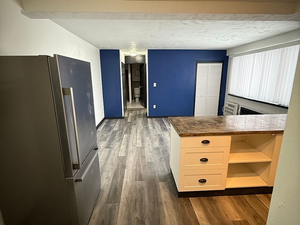 1st image of 11720 Edgewater Dr APT 709