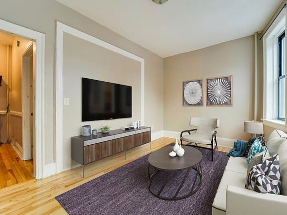 2nd image of 134 Clifton Pl APT 2