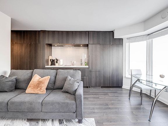 3rd image of 155 Yorkville Ave #2107