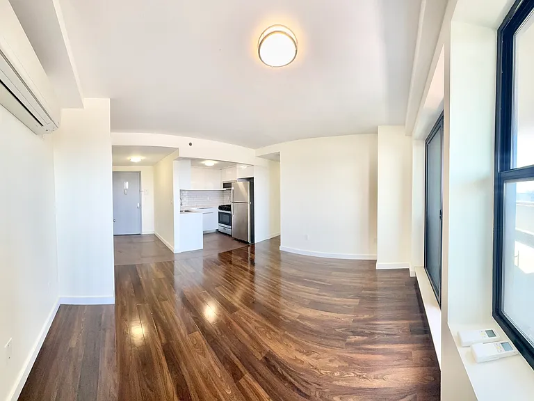 1705 E 17th St #715 — Photo 4