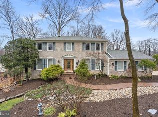 9020 Octavia Ct, Springfield, VA 22153