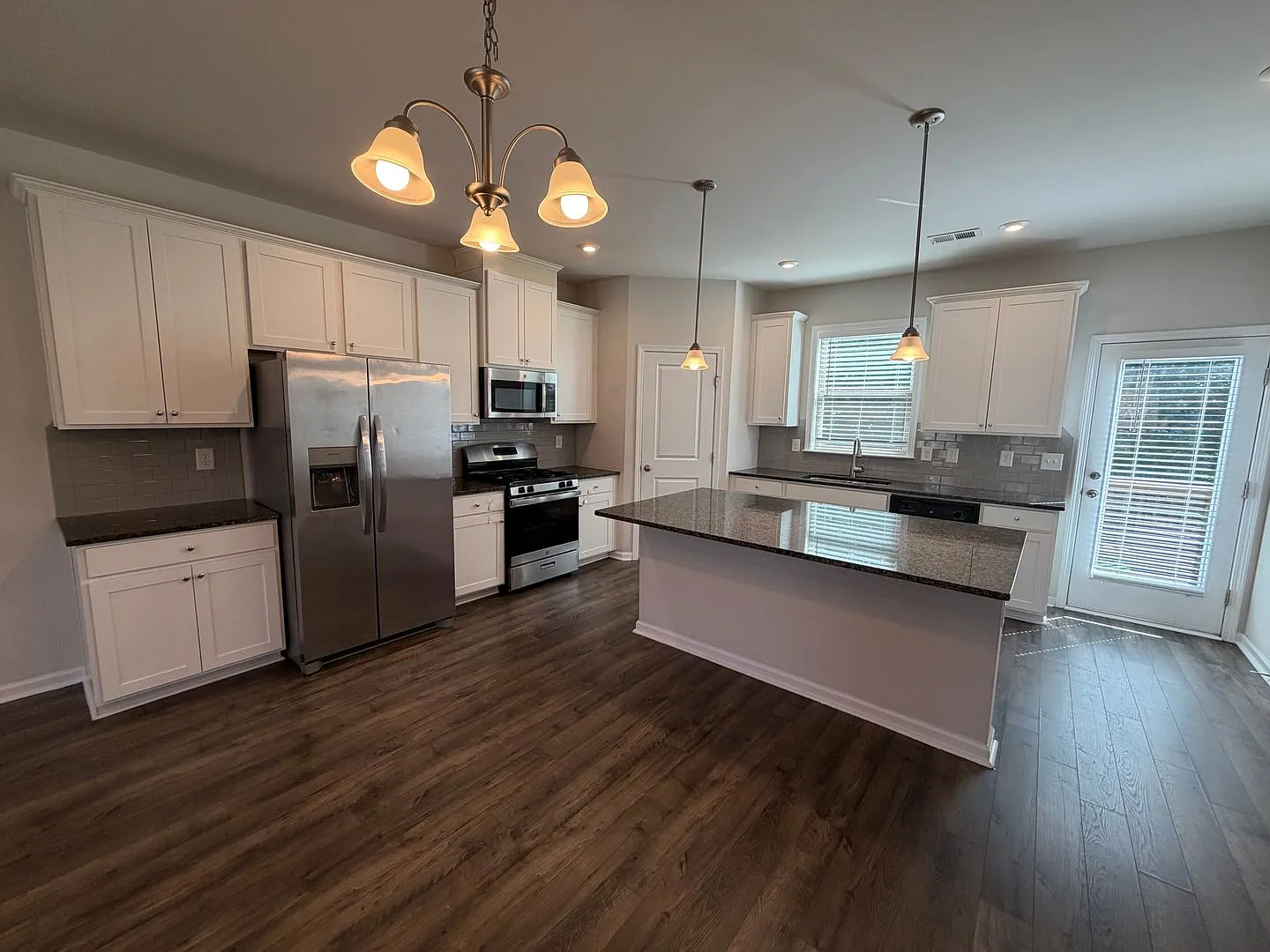 311 Mahone Dr. #14 — Photo 4