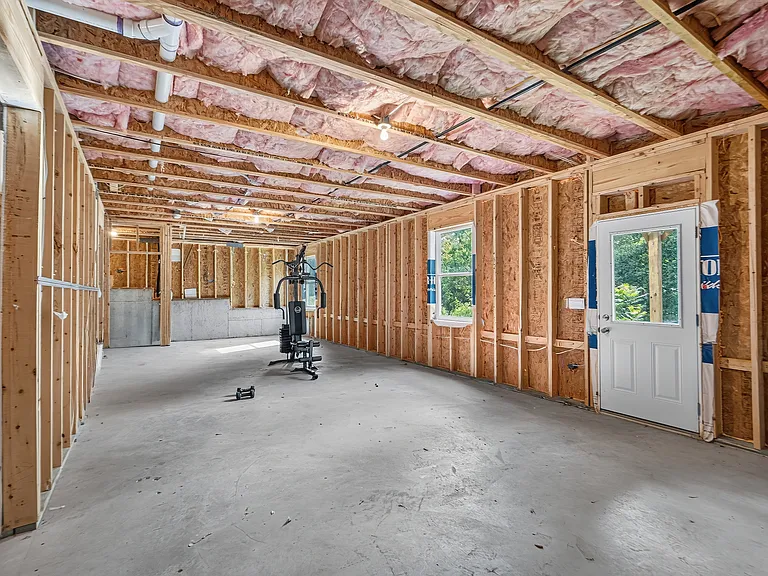 685 Highgrove Way — Photo 27