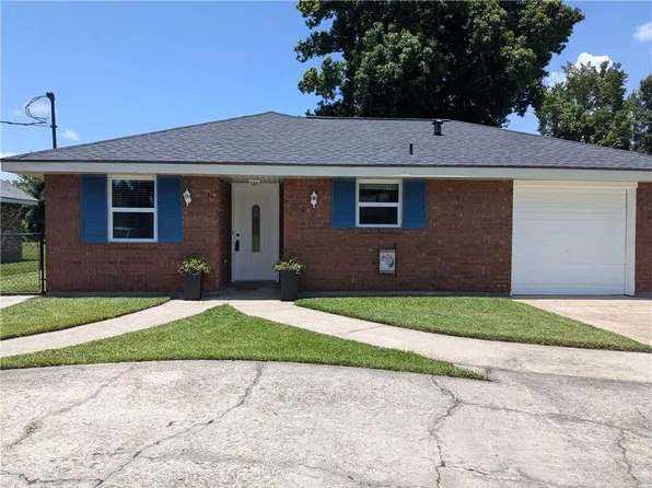 394 Barton Ave, Luling, LA 70070