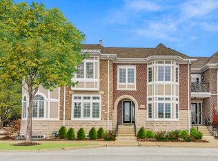 1410 E Northwest Hwy, Arlington Heights, IL 60004
