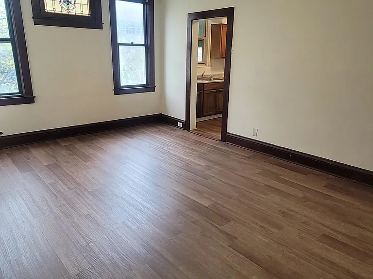 725 Sherwood Ave #1 — Photo 4