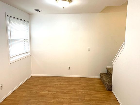 4th image of 17 Saddlewood Ct
