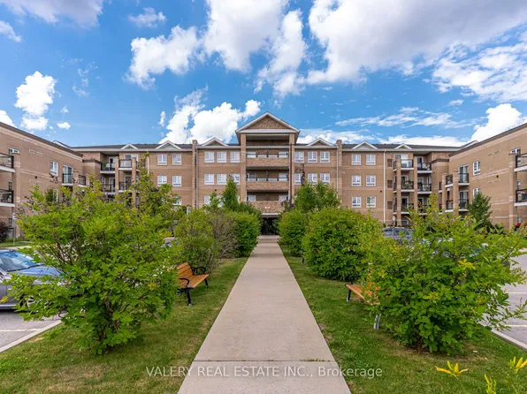 481 Rupert Ave #226, Whitchurch Stouffville, ON L4A 1Y7