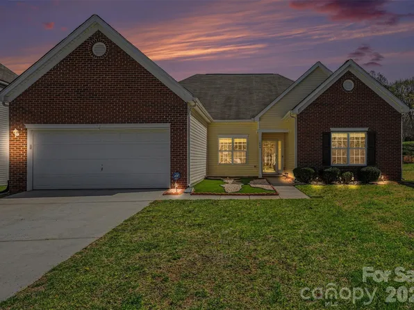 1604 Swan Dr, Charlotte, NC 28216