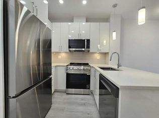 33886 Pine St #2XX, Abbotsford, BC V2S 0N9