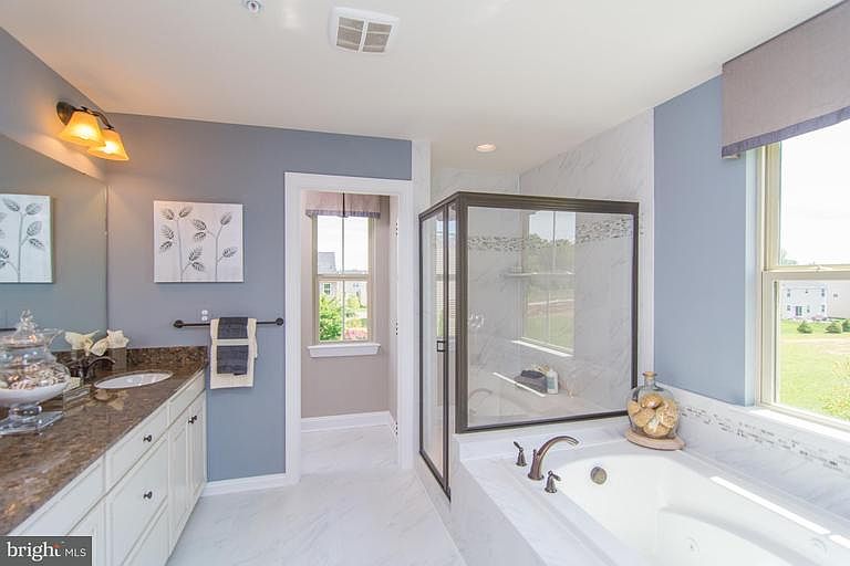 2nd image of 1 Long Farm Ln