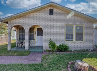 940 Dolores St, Corpus Christi, TX 78405