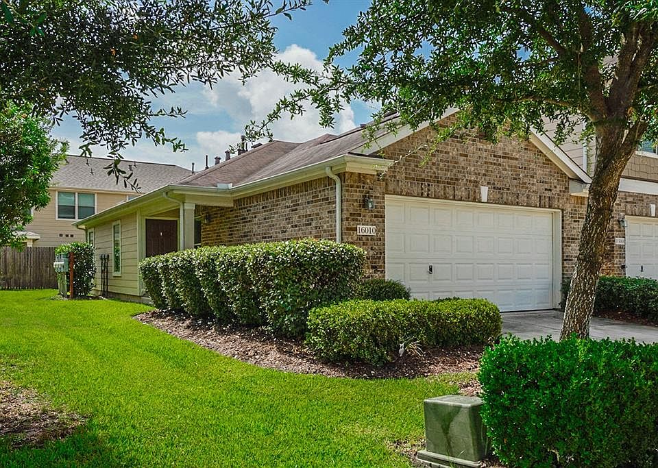 1st image of 16010 Sweetwater Fields Ln